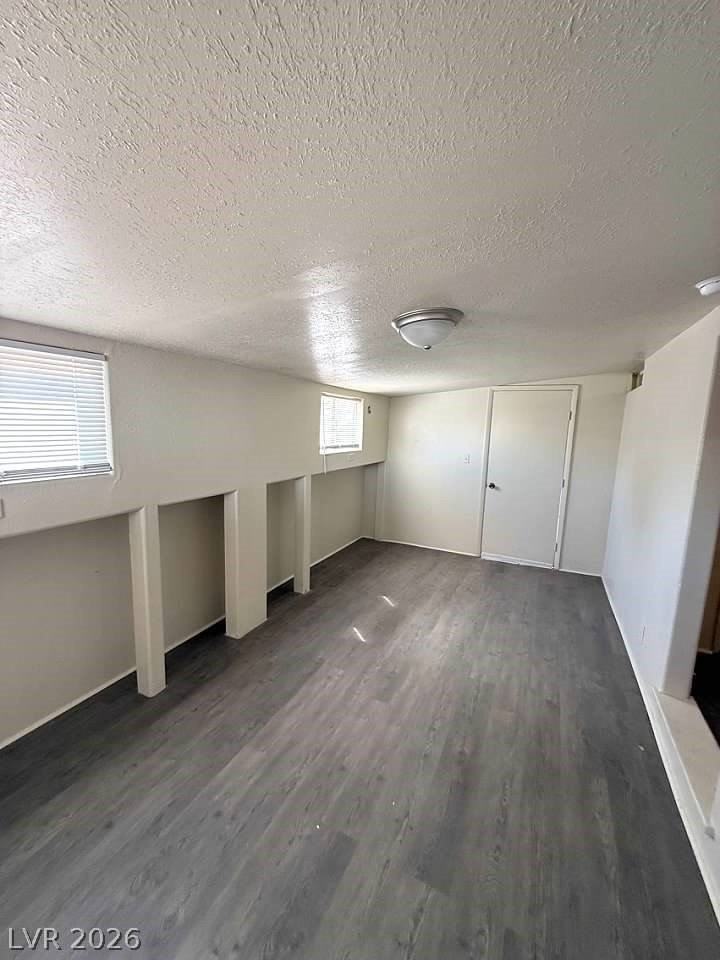 5051 Sitka Ln - Photo 6 of 34
