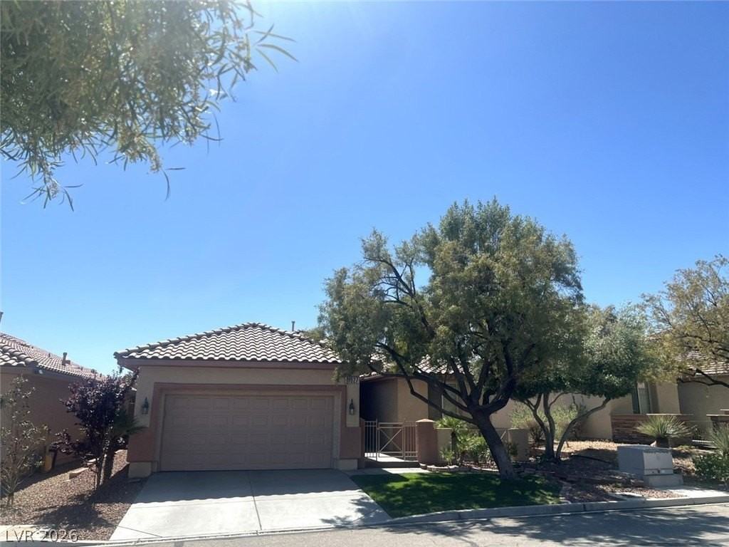 11027 Village Crest Ln - Photo 2 of 22