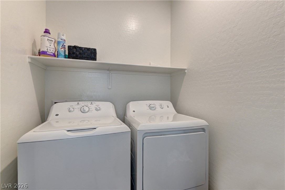 8827 Roadrunner Ravine St - Photo 5 of 17