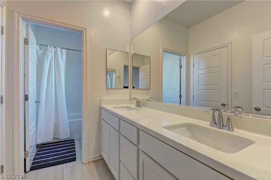 8827 Roadrunner Ravine St - Photo 7 of 17