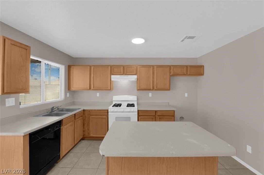 2537 Rosy Sunrise St - Photo 4 of 6