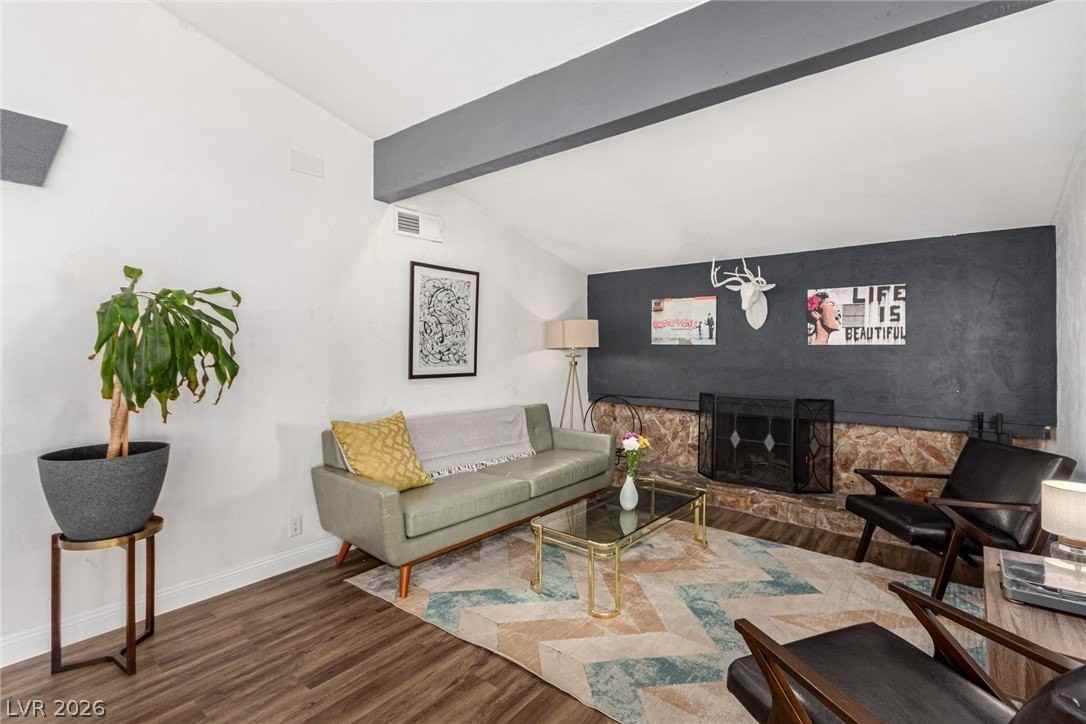 1818 Ottawa Dr - Photo 7 of 36