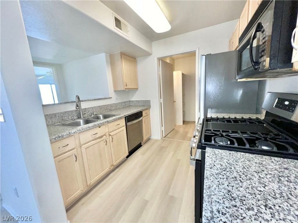950 Seven Hills Dr #1024 - Photo 6 of 15