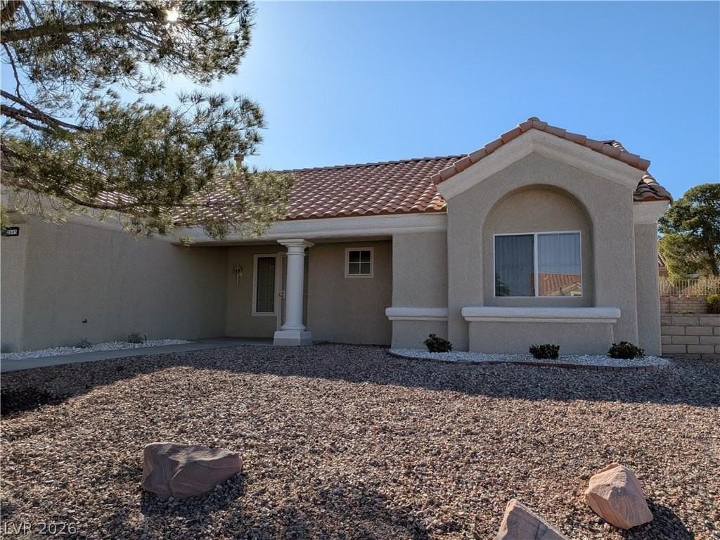 2605 Tumble Brook Dr - Photo 2 of 43