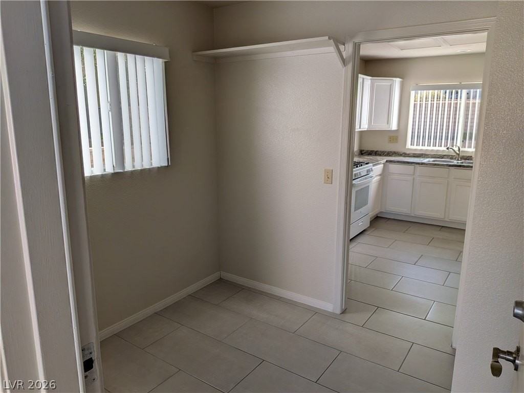 2605 Tumble Brook Dr - Photo 6 of 43