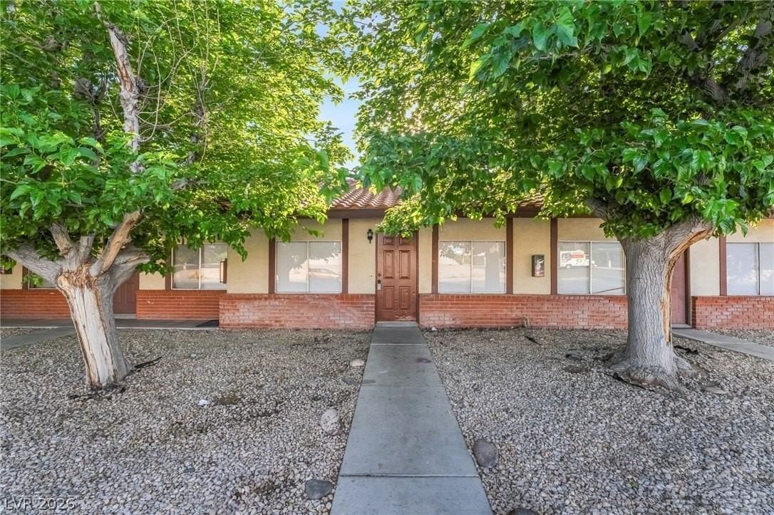 1611 E Harmon Ave #3 - Photo 3 of 28