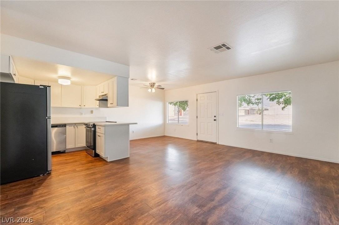 1611 E Harmon Ave #3 - Photo 7 of 28