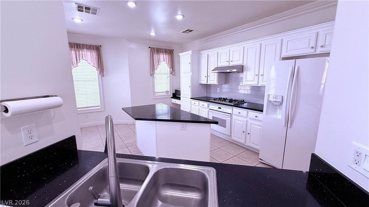 10308 Wood Plank Ln - Photo 5 of 17