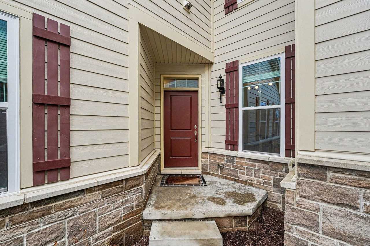 3212 Brackley Dr - Photo 3 of 40