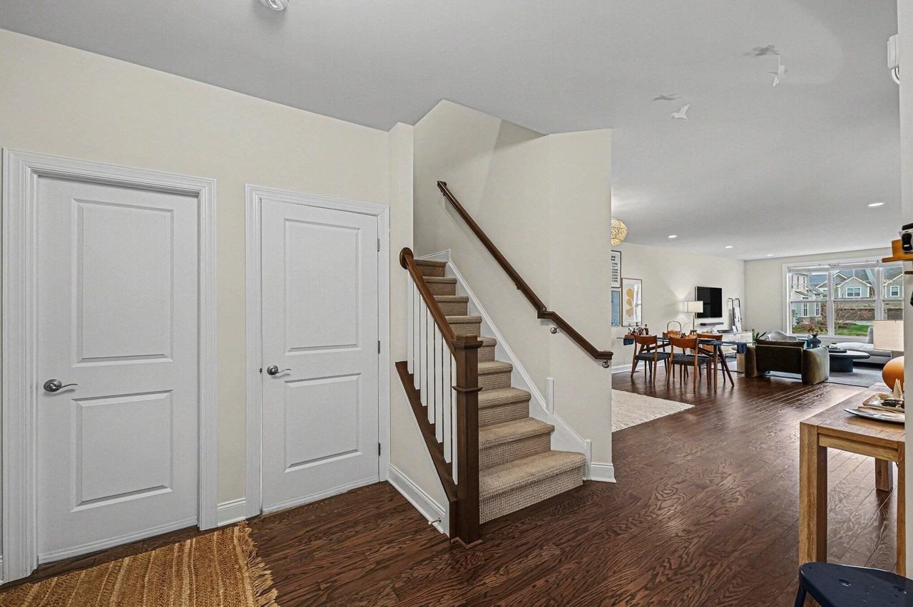 3212 Brackley Dr - Photo 4 of 40