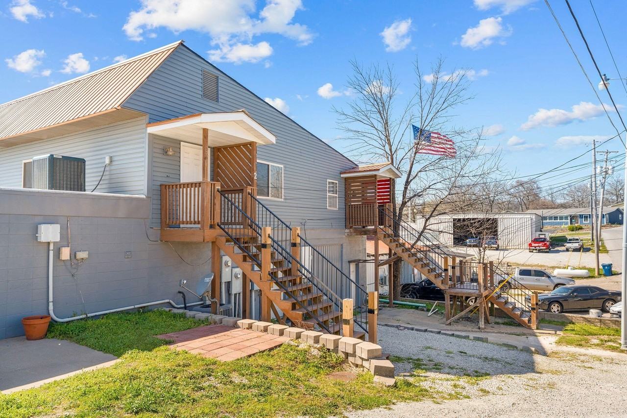 12056 State Highway 13 #B - Photo 3 of 22