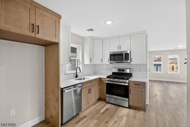 455 Fulton St #2 - Photo 3 of 36