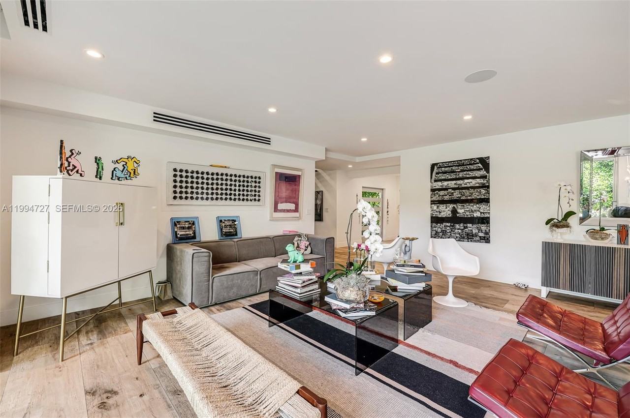 79 Shore Dr W #SFH - Photo 6 of 8