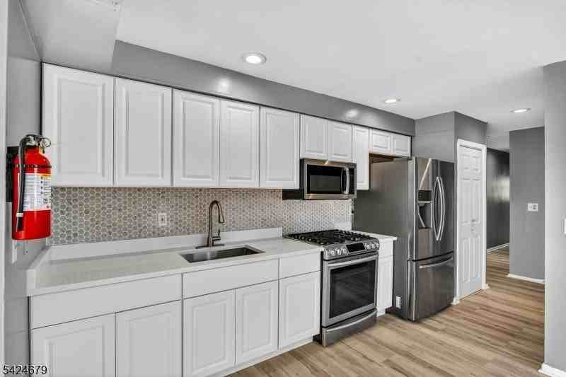 217 Orange Ave - Photo 7 of 14