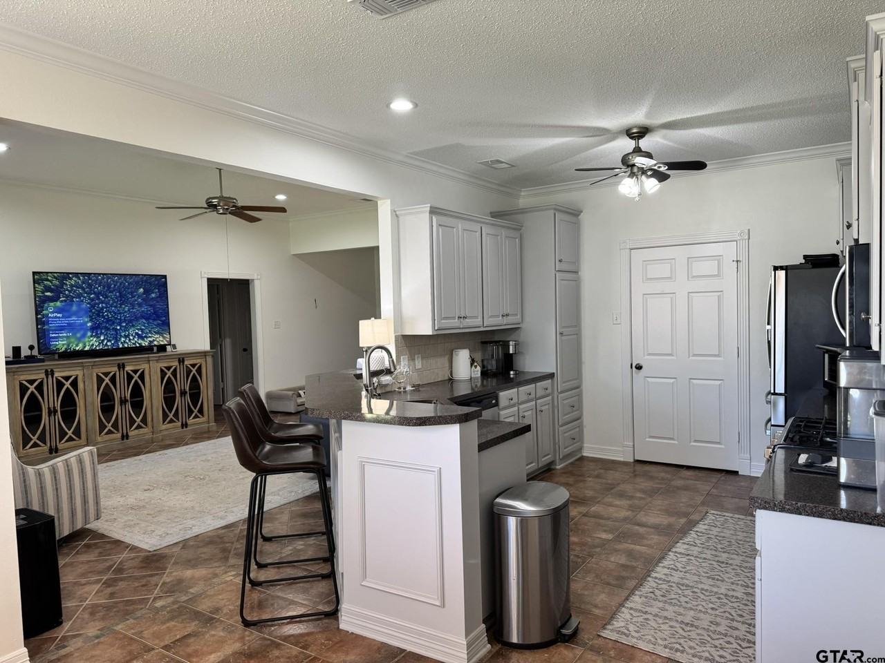 3421 Iberville Dr - Photo 7 of 22