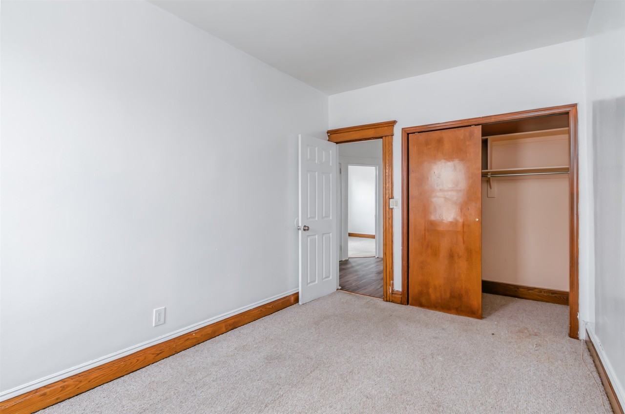 142 Humphrey Ave #2 - Photo 6 of 11