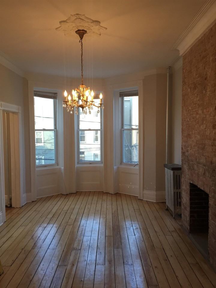 343 Pavonia Ave #2 - Photo 3 of 16