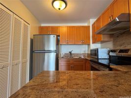 featured image of 2474 Kapiolani Blvd #401