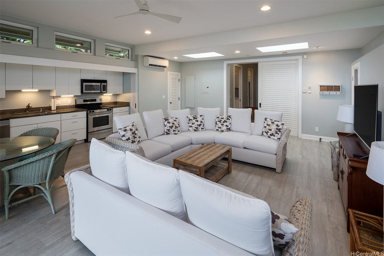 4155 Black Point Rd - Photo 3 of 19