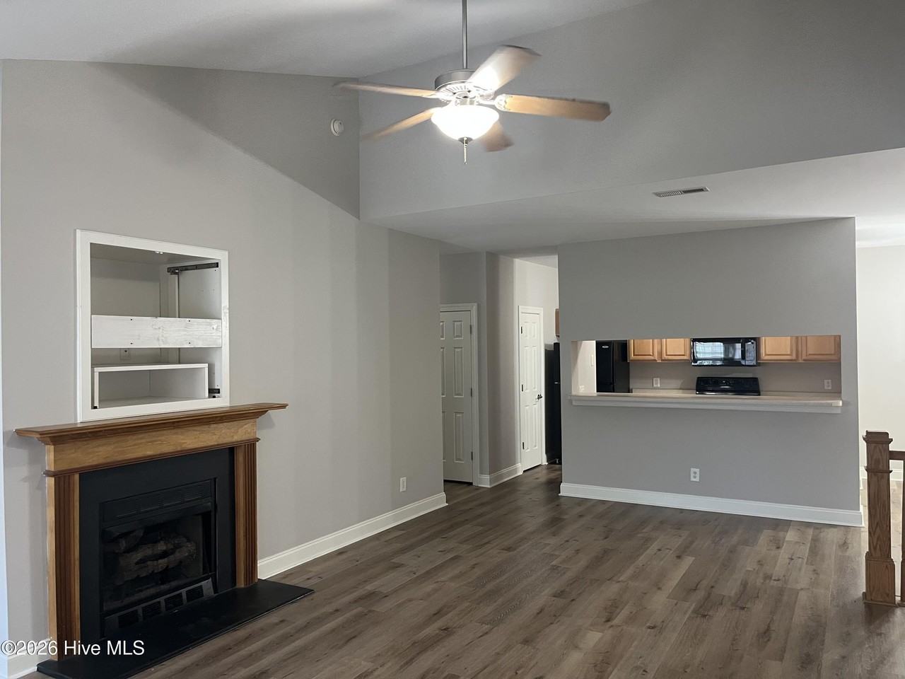 1942 Tara Ct Apt 201 #201 - Photo 5 of 9