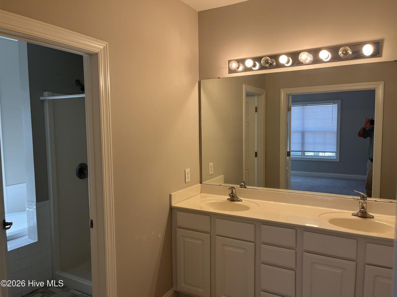 1942 Tara Ct Apt 201 #201 - Photo 7 of 9