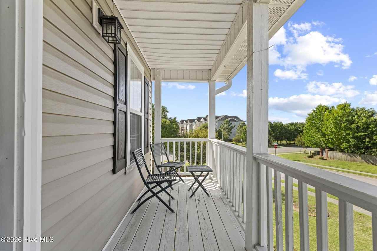 100 Westmont Rd - Photo 3 of 27