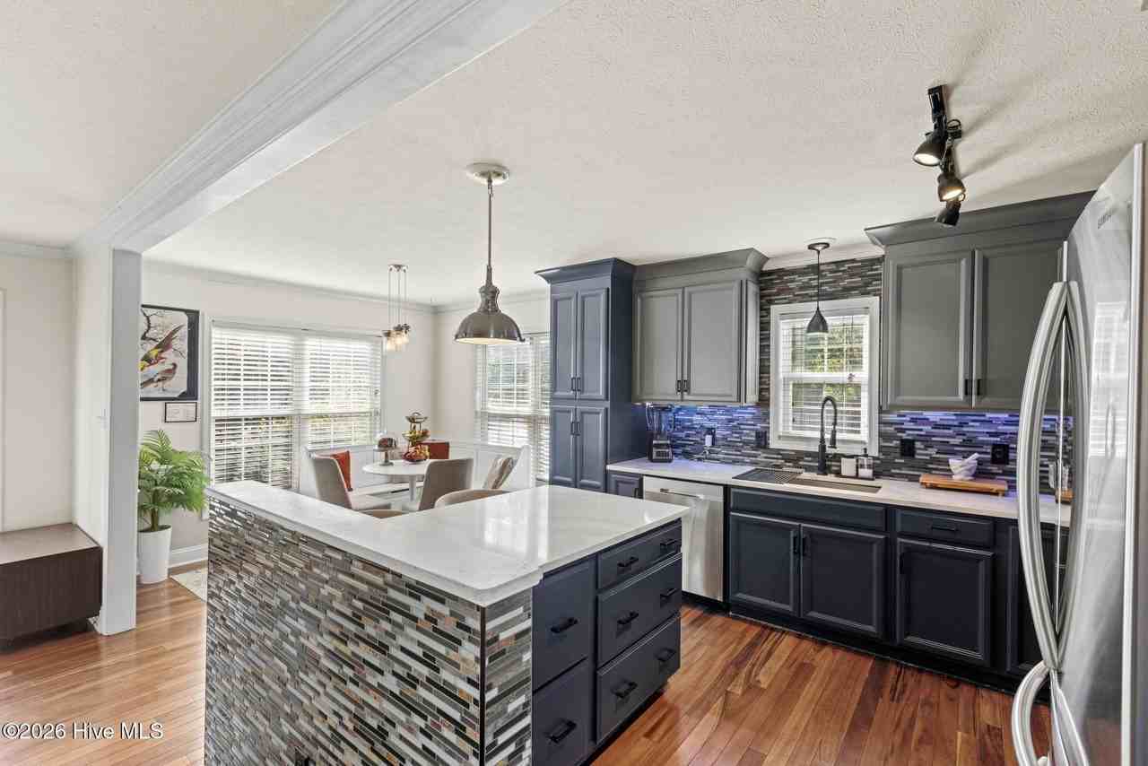 100 Westmont Rd - Photo 7 of 27