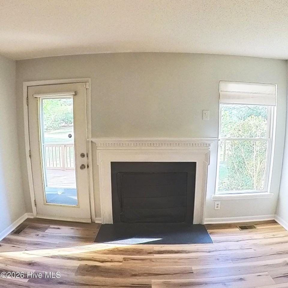 47 Forestdale Dr - Photo 7 of 13