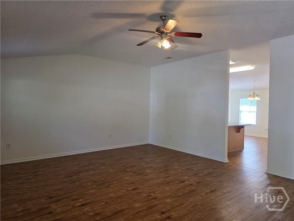 4009 Winfield Dr - Photo 5 of 22