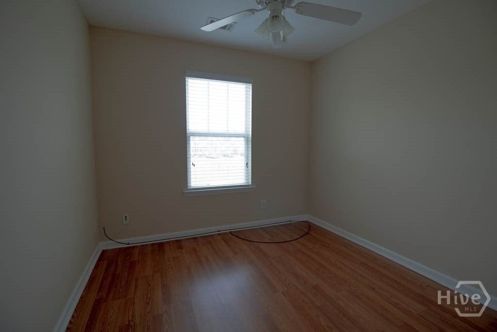 127 Ventura Pl - Photo 7 of 23