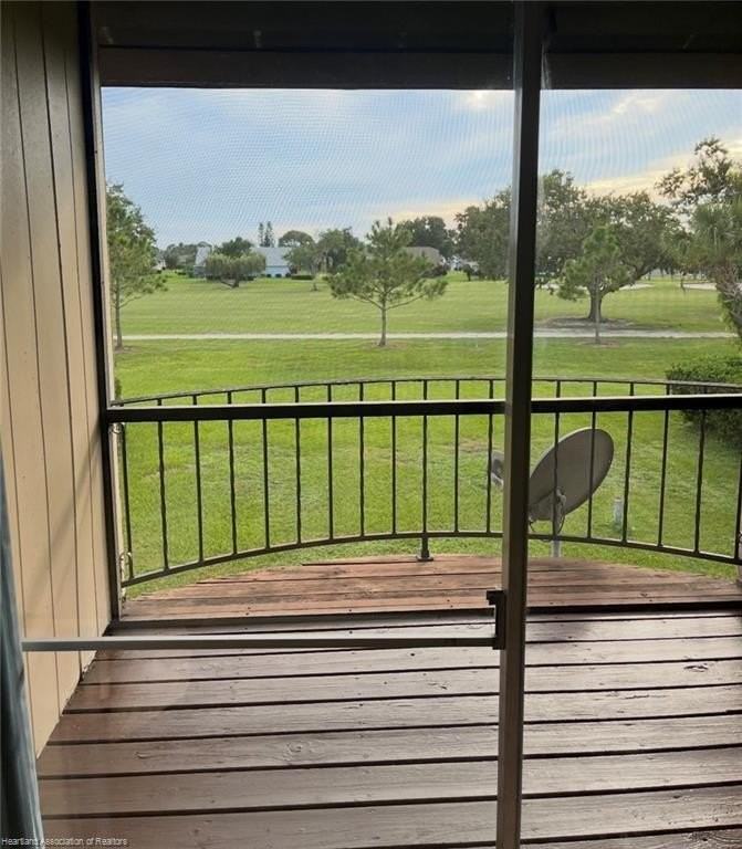 3731 Edgewater Dr - Photo 4 of 13