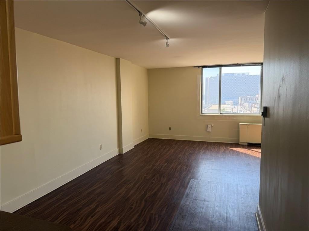 600 E 8th Unit 8S Street - Photo 4 of 18