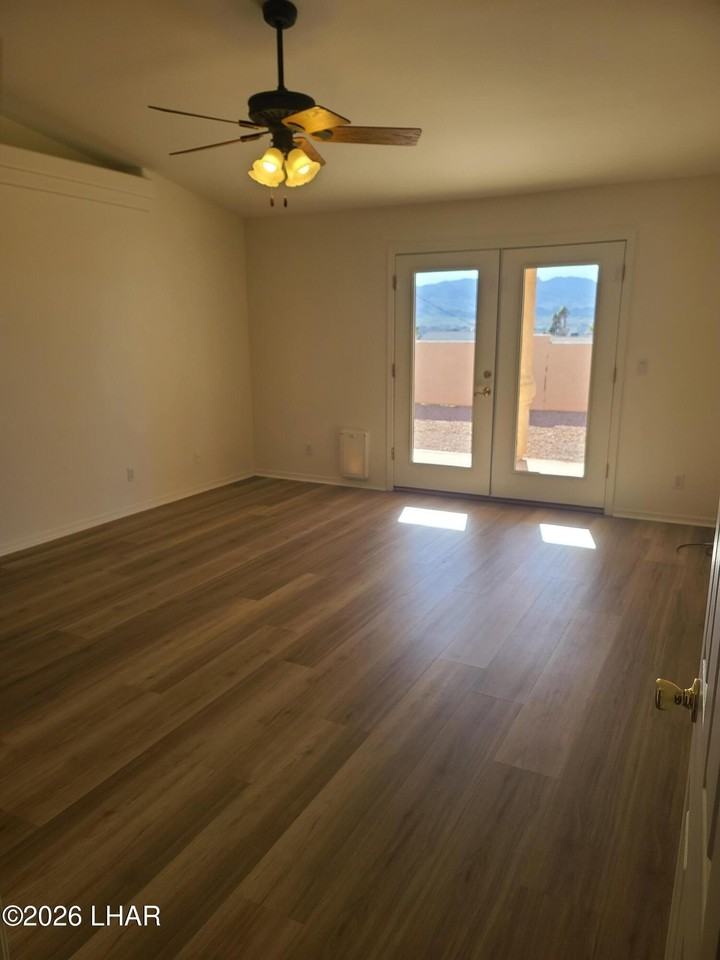 2700 Inca Dr - Photo 4 of 36