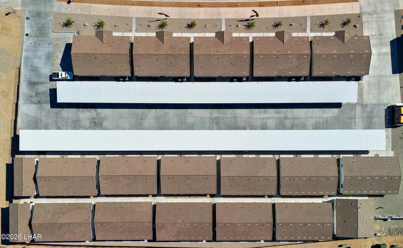 2060 Swanson Ave - Photo 3 of 20