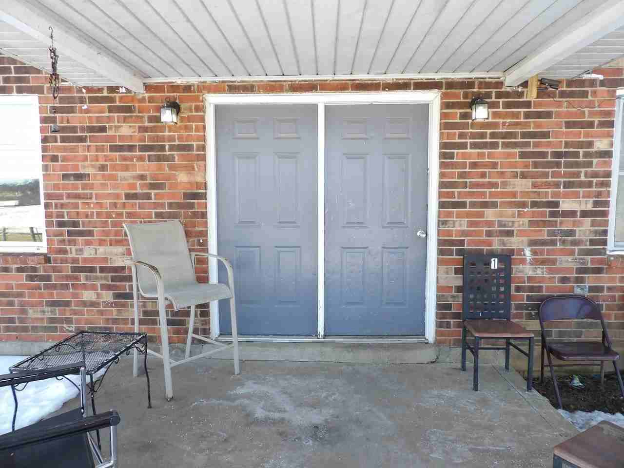 1609 Steadmantown Ln #3 - Photo 3 of 46