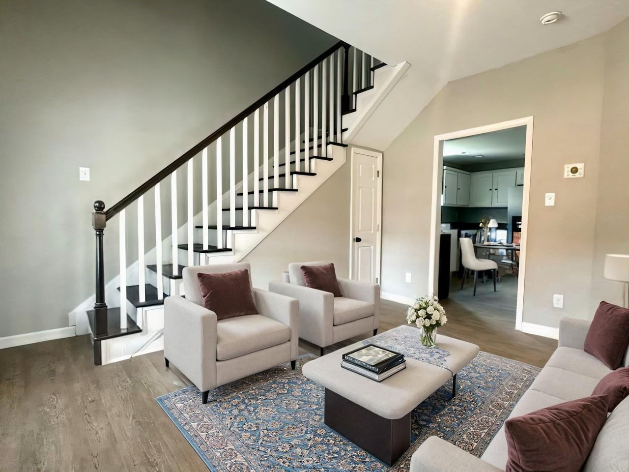 128 Parrish Ave - Photo 4 of 24