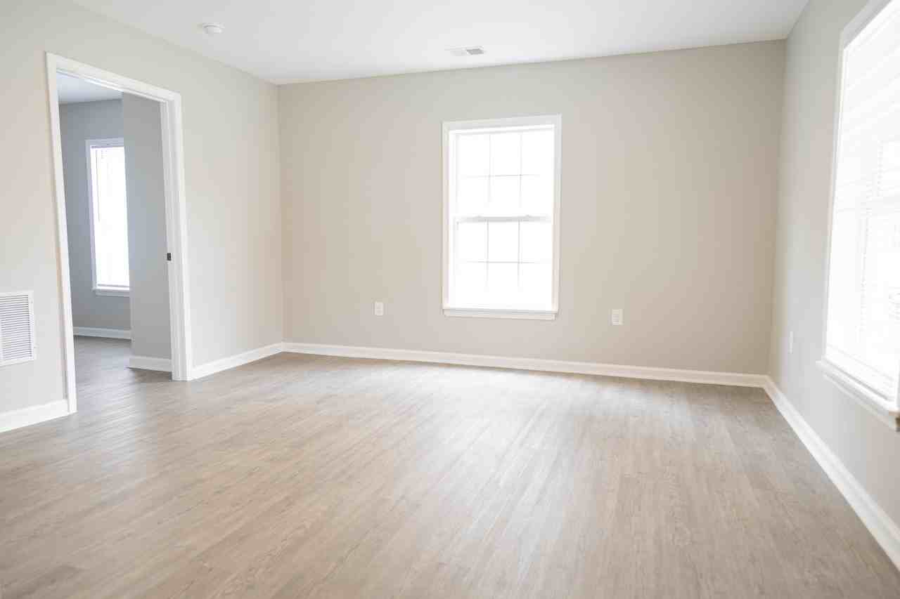 128 Parrish Ave - Photo 5 of 24