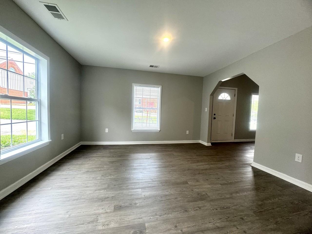 128 Parrish Ave - Photo 6 of 24