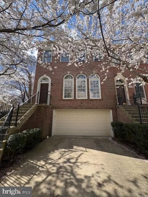 2792 Thaxton Ln - Photo 3 of 21