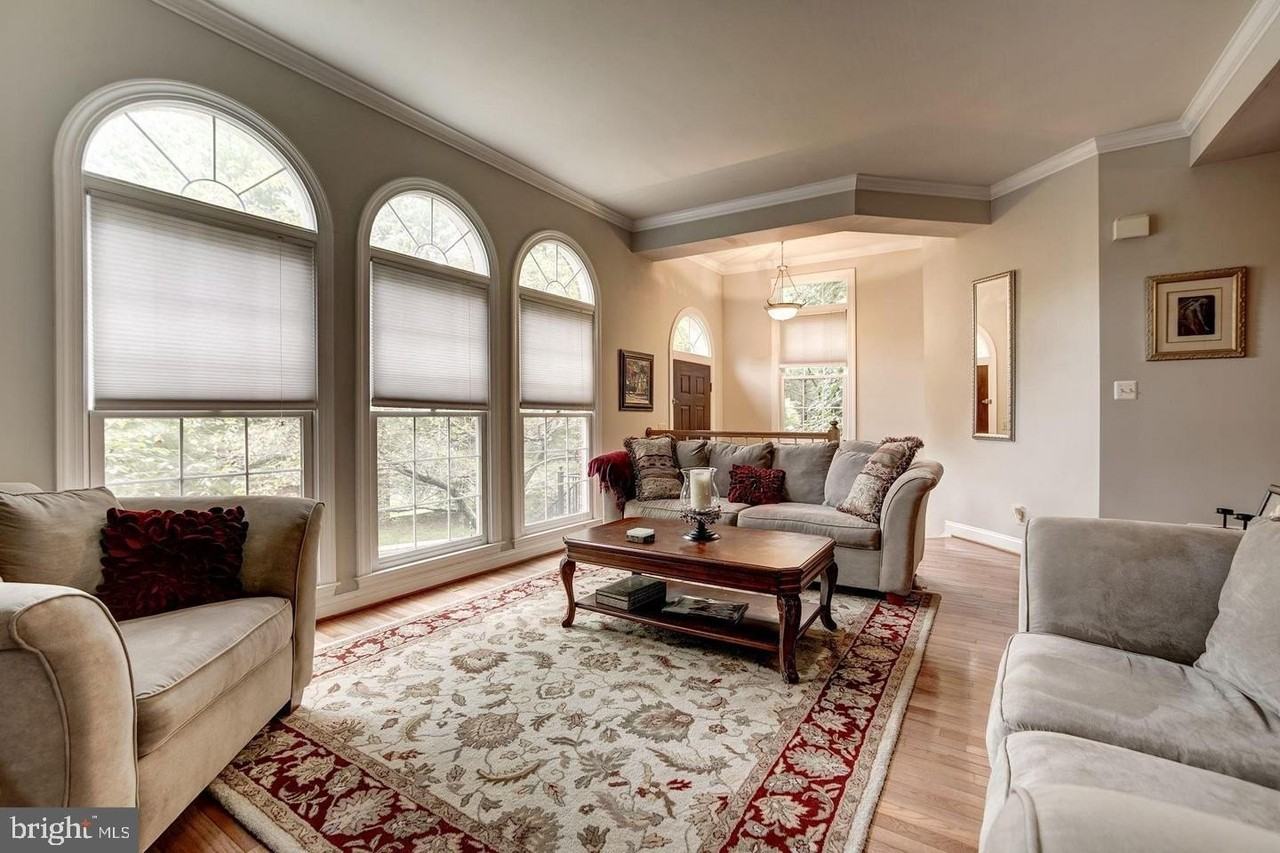 2792 Thaxton Ln - Photo 5 of 21