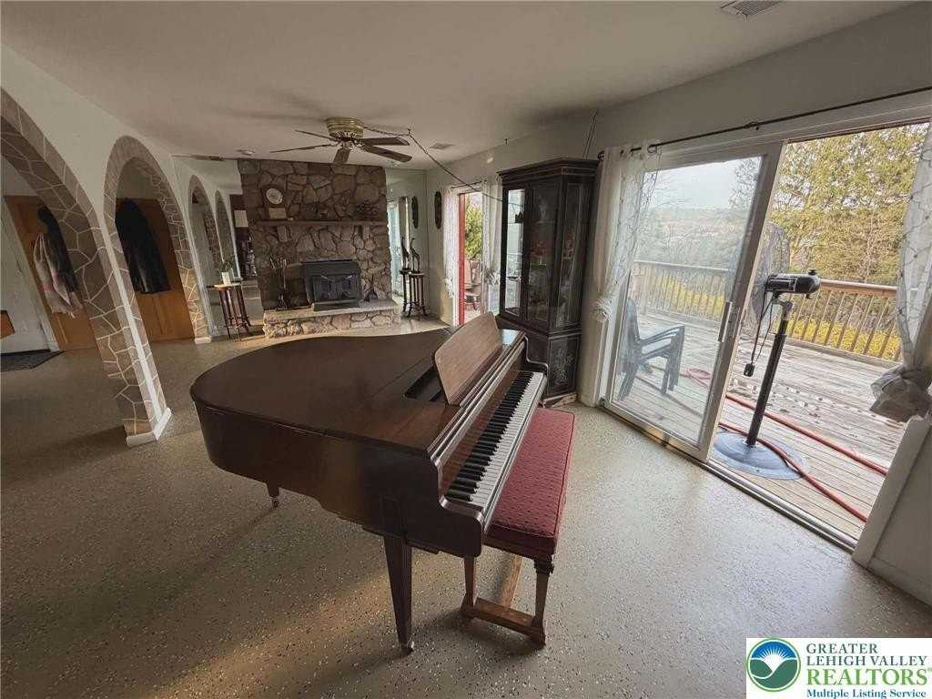 1170 Oakhurst Dr - Photo 6 of 24