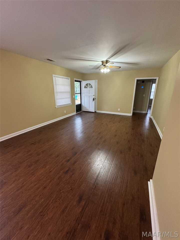 3321 Branch St - Photo 2 of 19