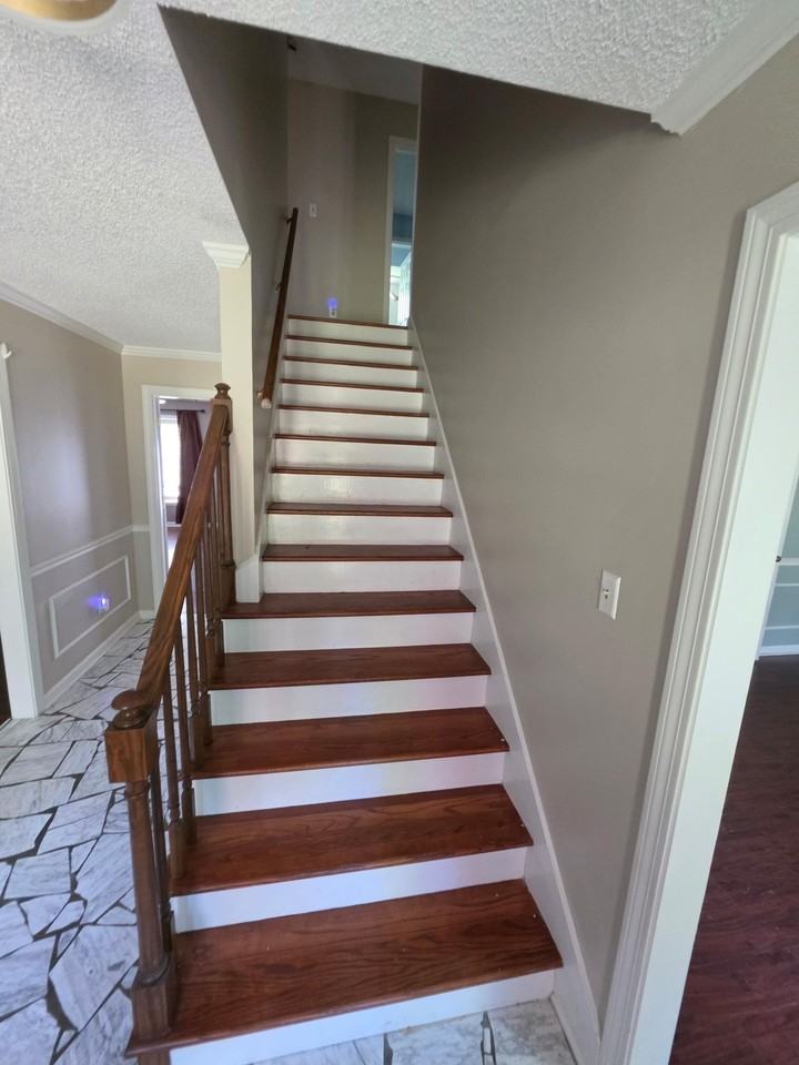 4580 Shadowlawn Rd - Photo 3 of 33