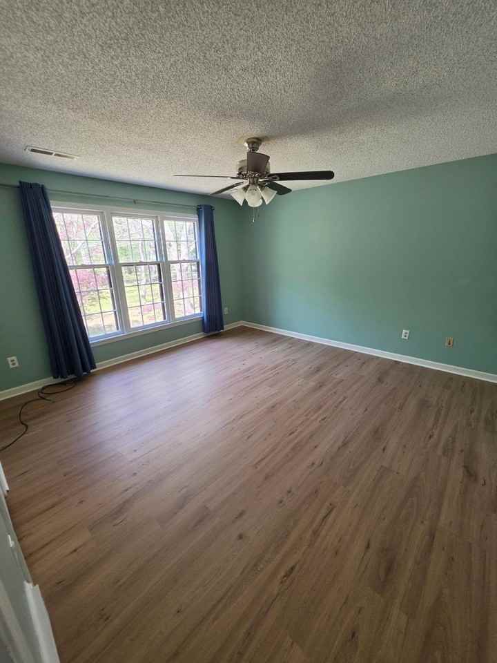 4580 Shadowlawn Rd - Photo 5 of 33