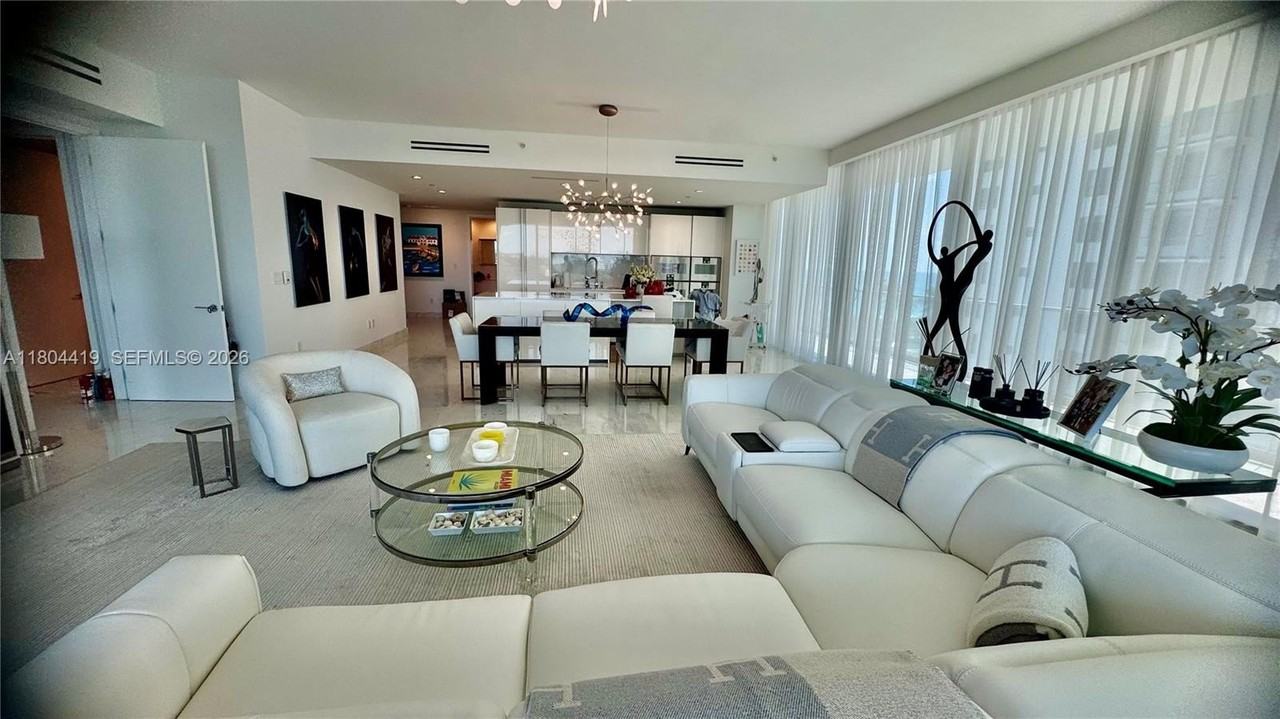 10201 Collins Ave #511 - Photo 2 of 20