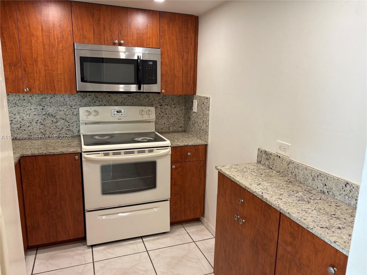 11800 Sw 18th St #517-4 - Photo 7 of 22