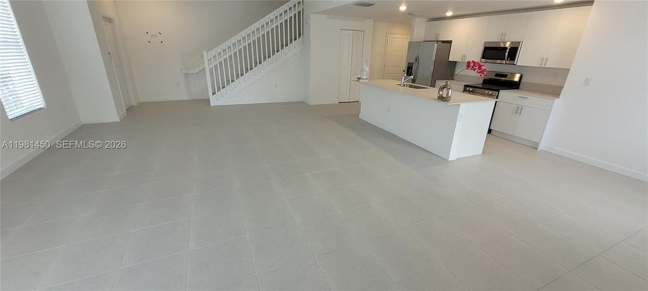 12470 Sw 248th St #5 - Photo 3 of 18