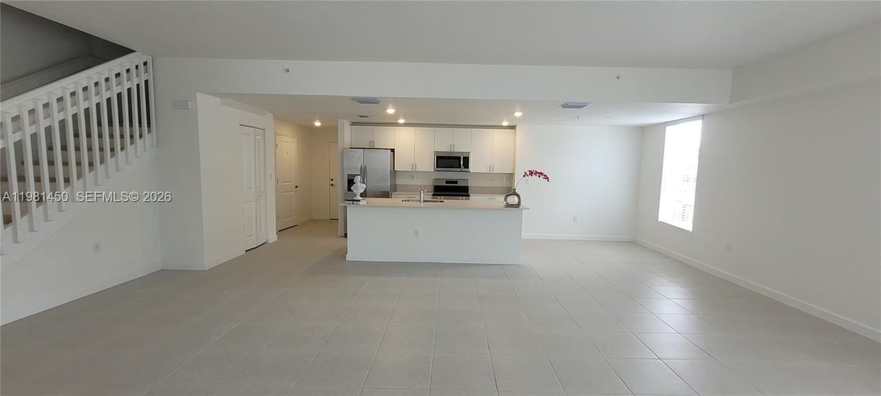 12470 Sw 248th St #5 - Photo 5 of 18