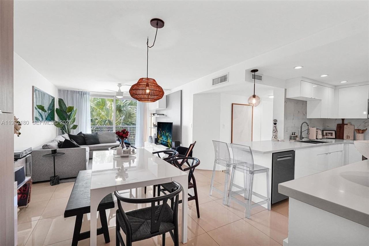 1605 Bay Rd #201 - Photo 3 of 45