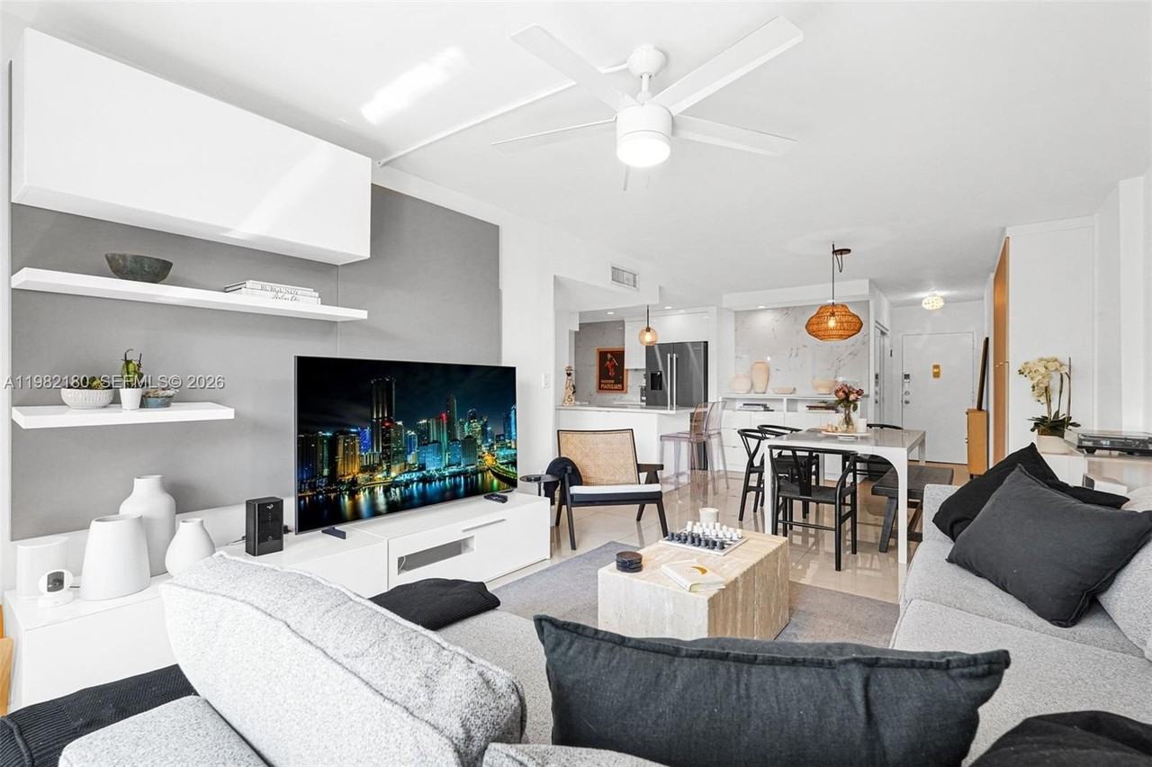 1605 Bay Rd #201 - Photo 6 of 45